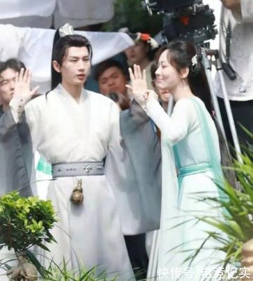 CP感爆棚!这场吻戏燃爆屏幕,甜度超标让人欲罢不能